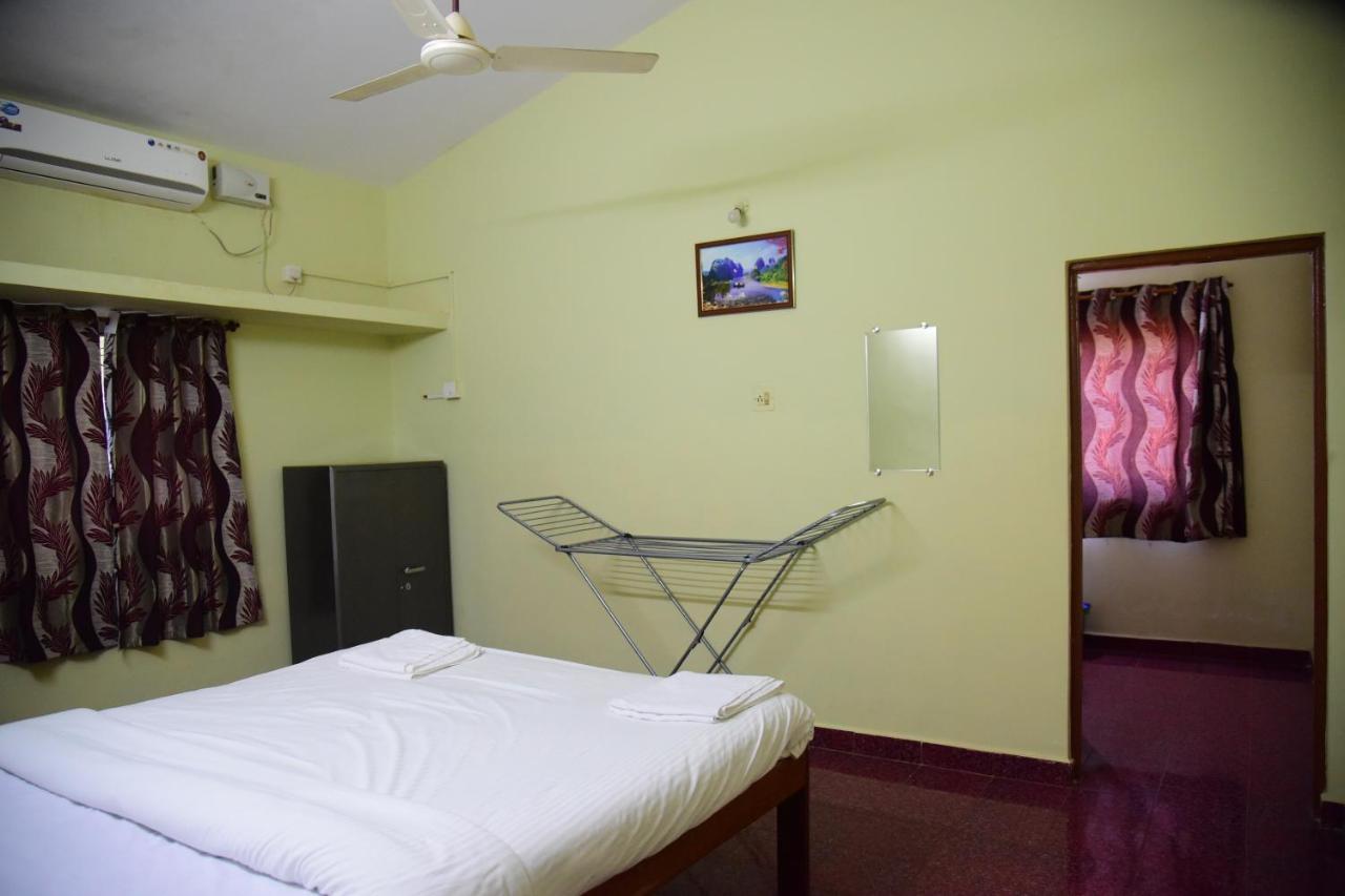 Homestay Siolim Buitenkant foto